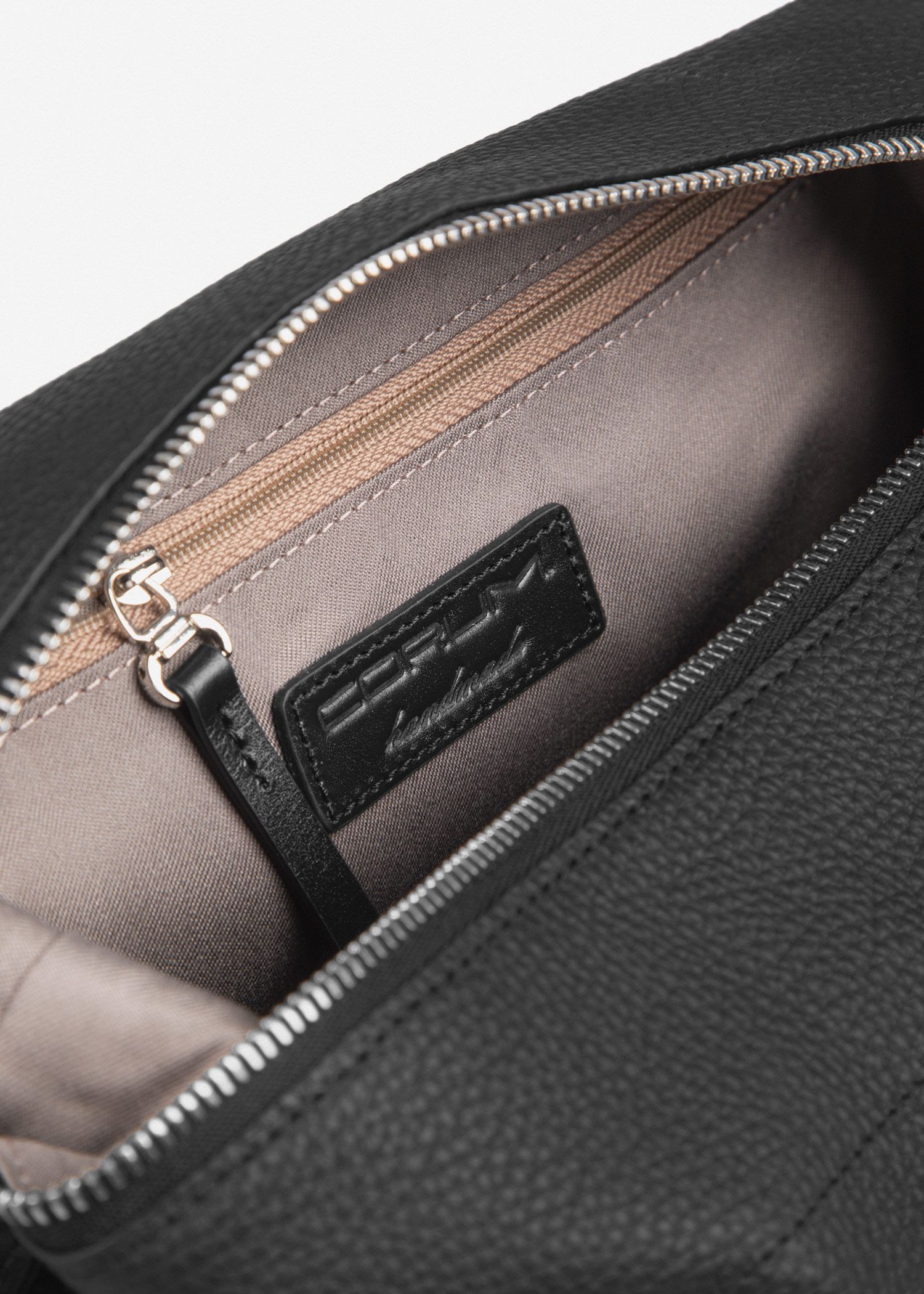 کیف چرم Dopp Kit