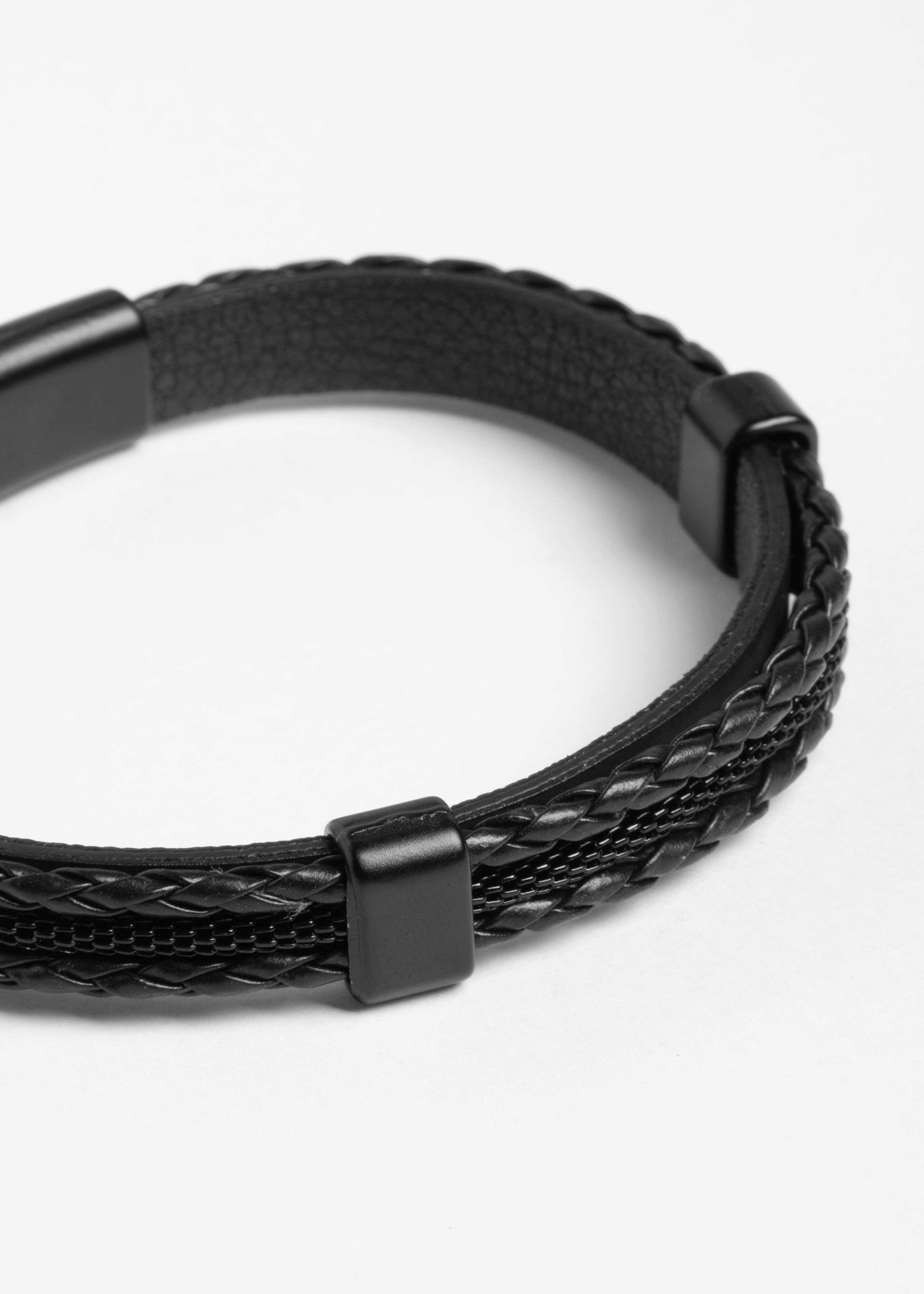 دستبند چرم 2511912