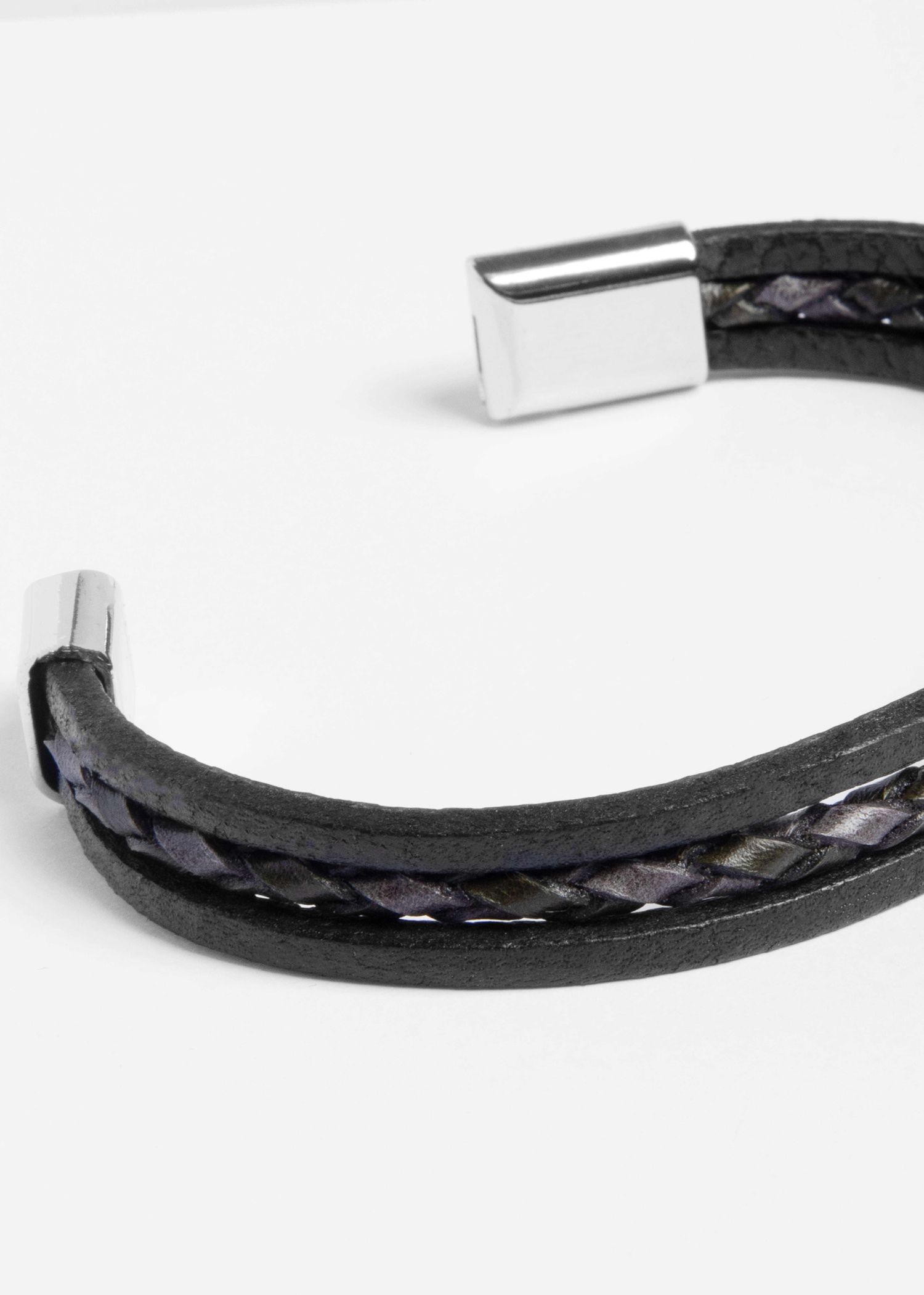 دستبند چرم 2511918