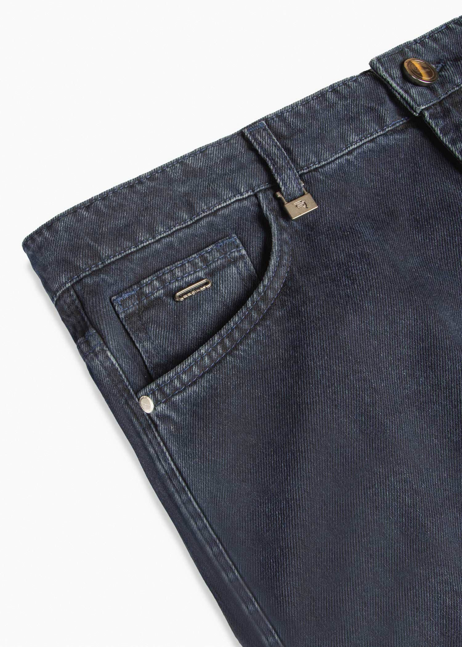 شلوار جین Tapered-Fit