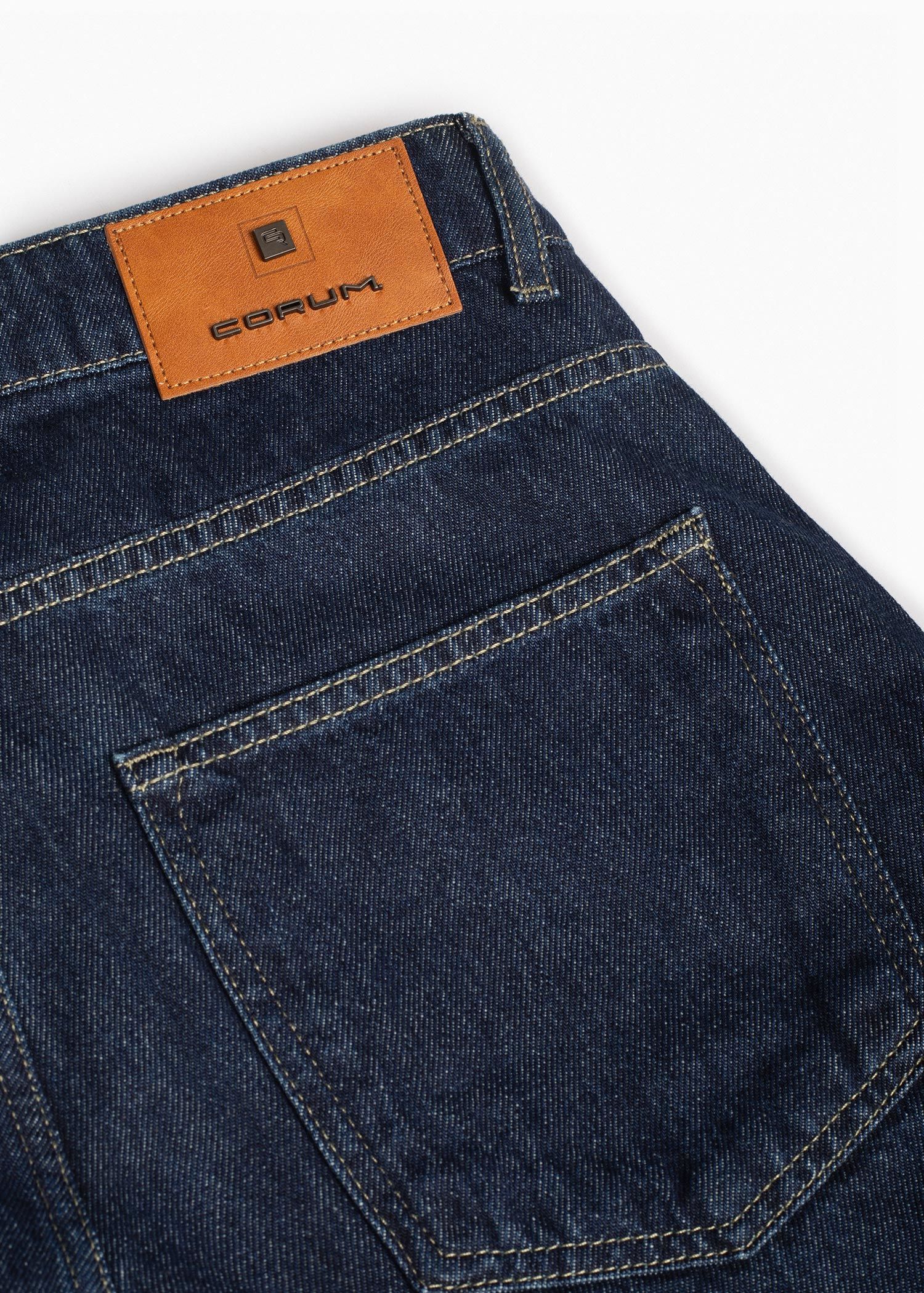 شلوار جین Tapered-Fit