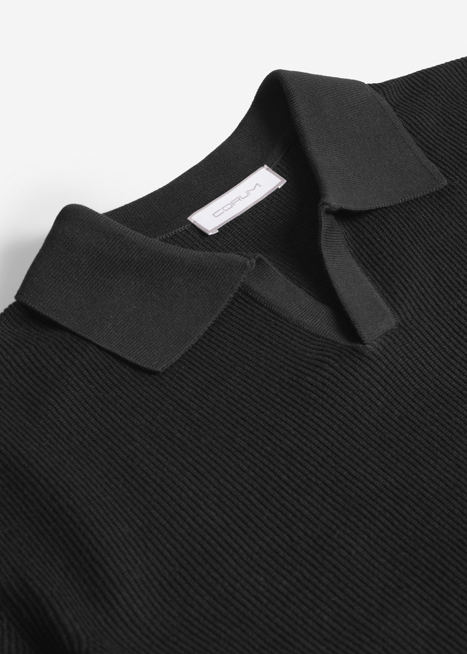 پولوشرت V-Neck