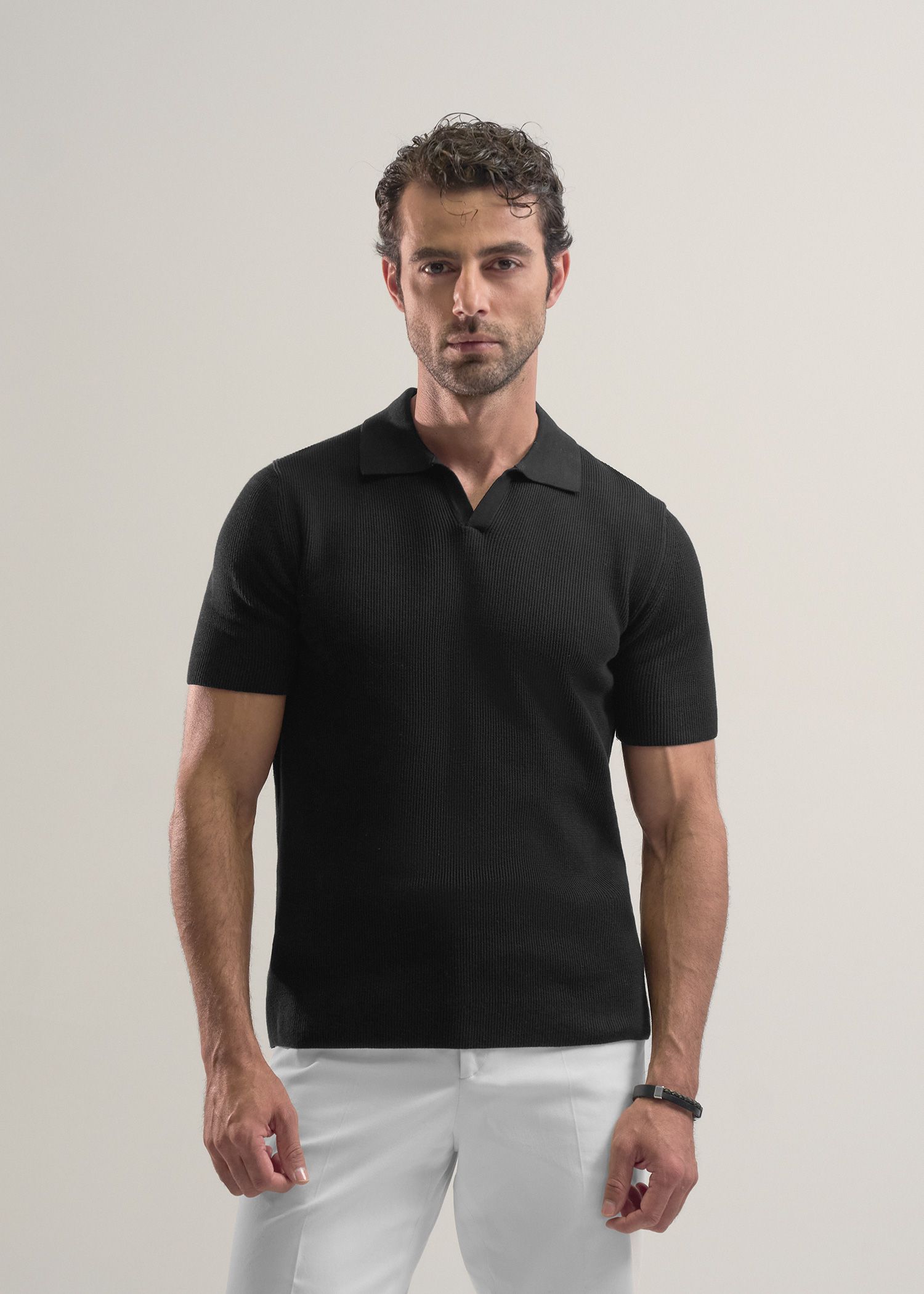 پولوشرت V-Neck