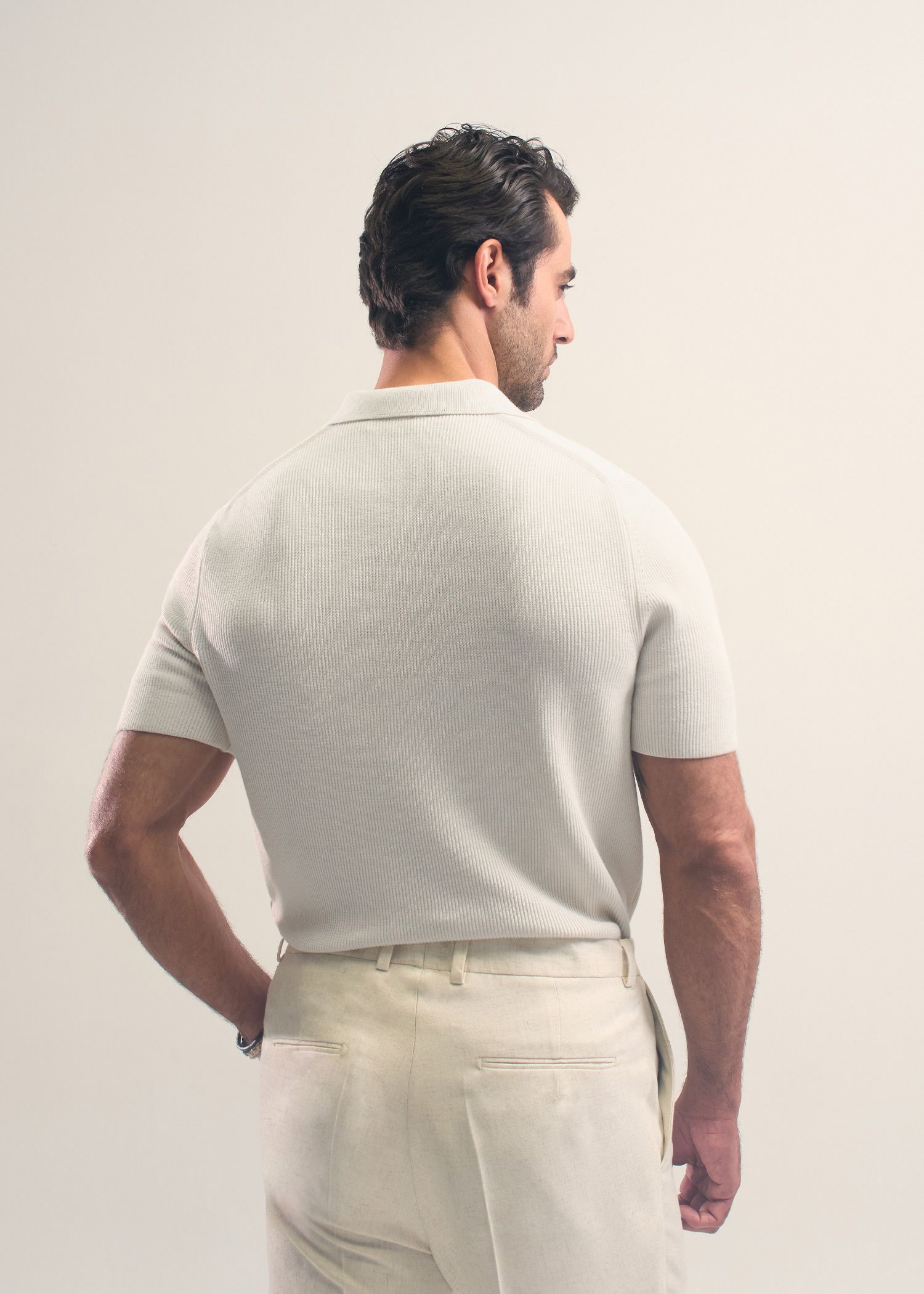 پولوشرت V-Neck