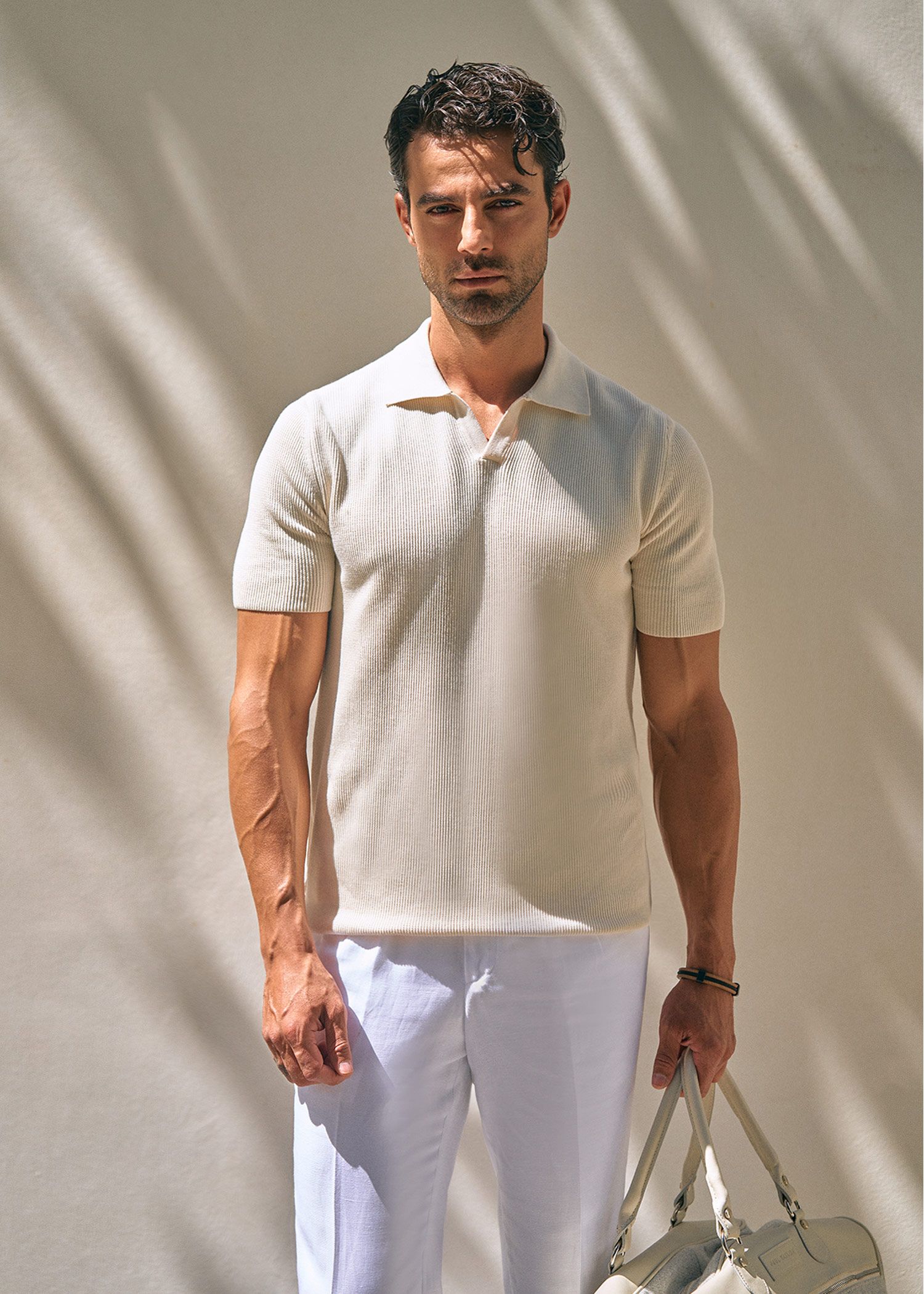 پولوشرت V-Neck