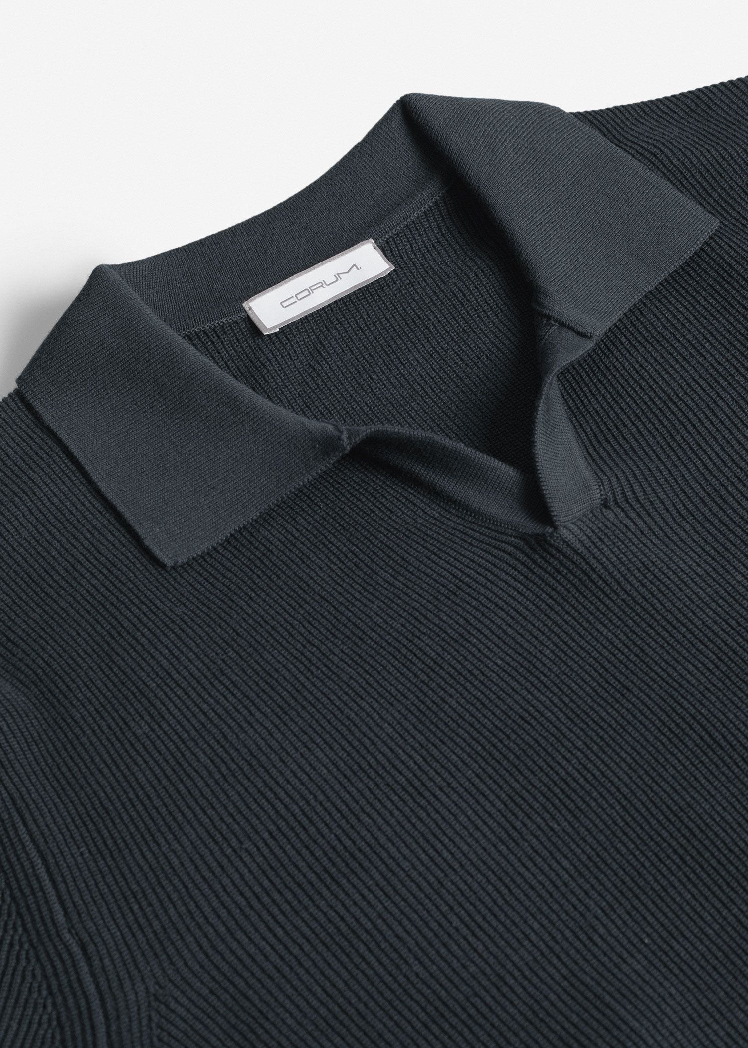 پولوشرت V-Neck