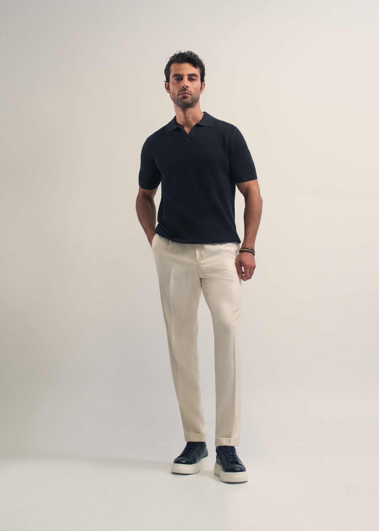 پولوشرت V-Neck