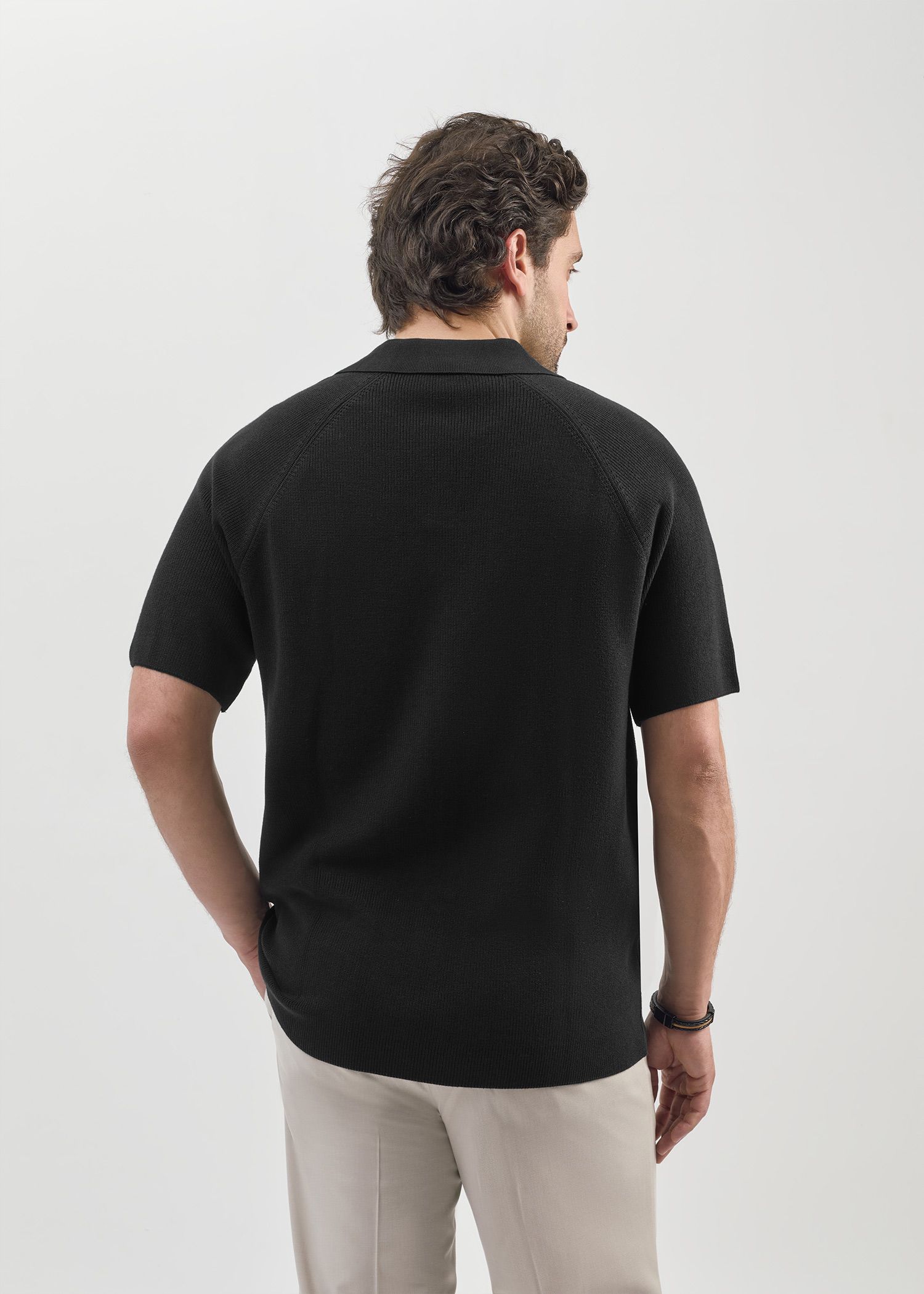 پولوشرت V-Neck