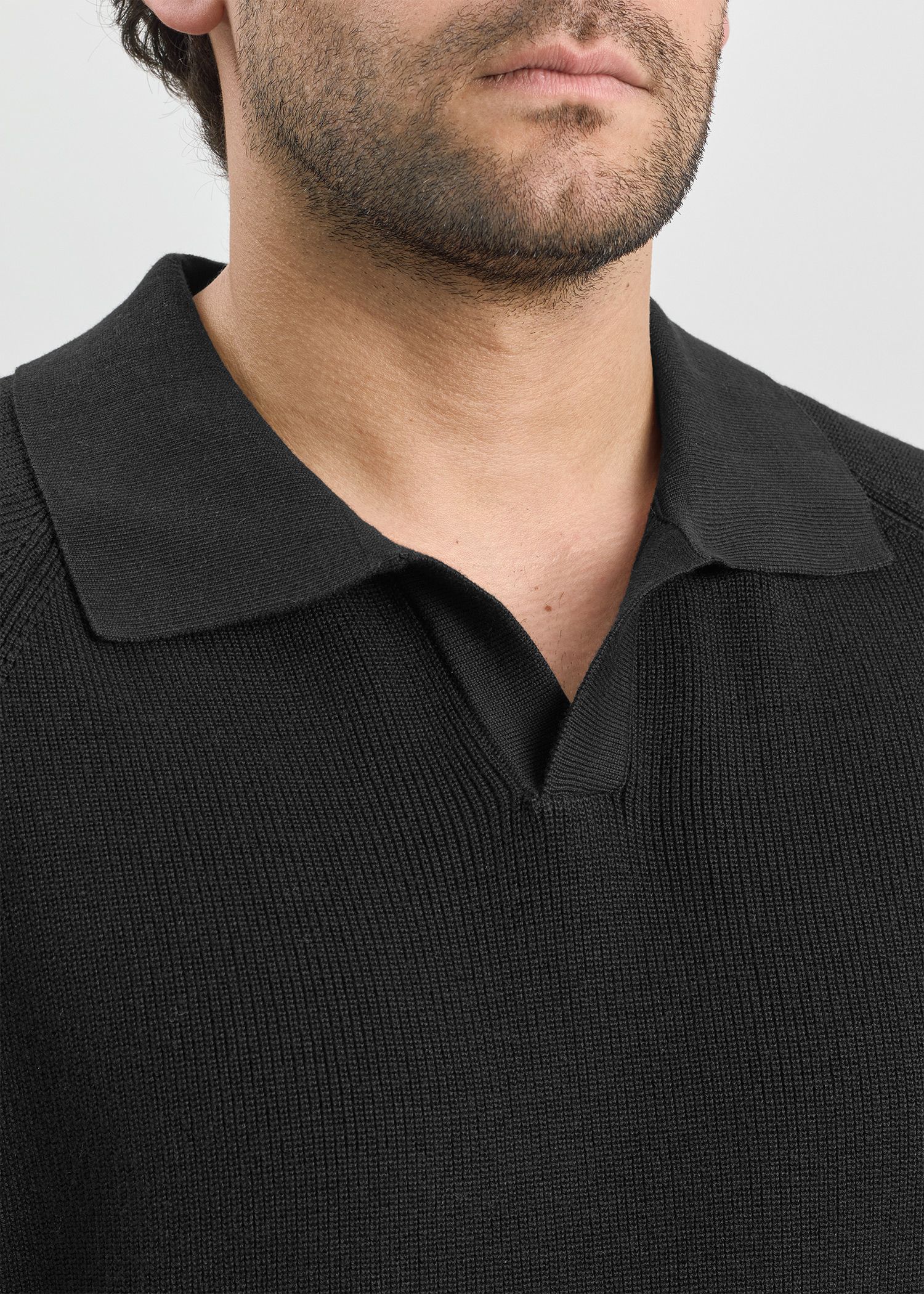 پولوشرت V-Neck