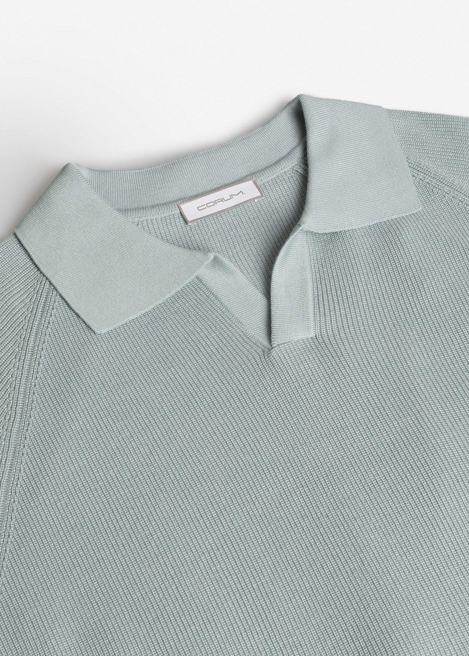 پولوشرت V-Neck
