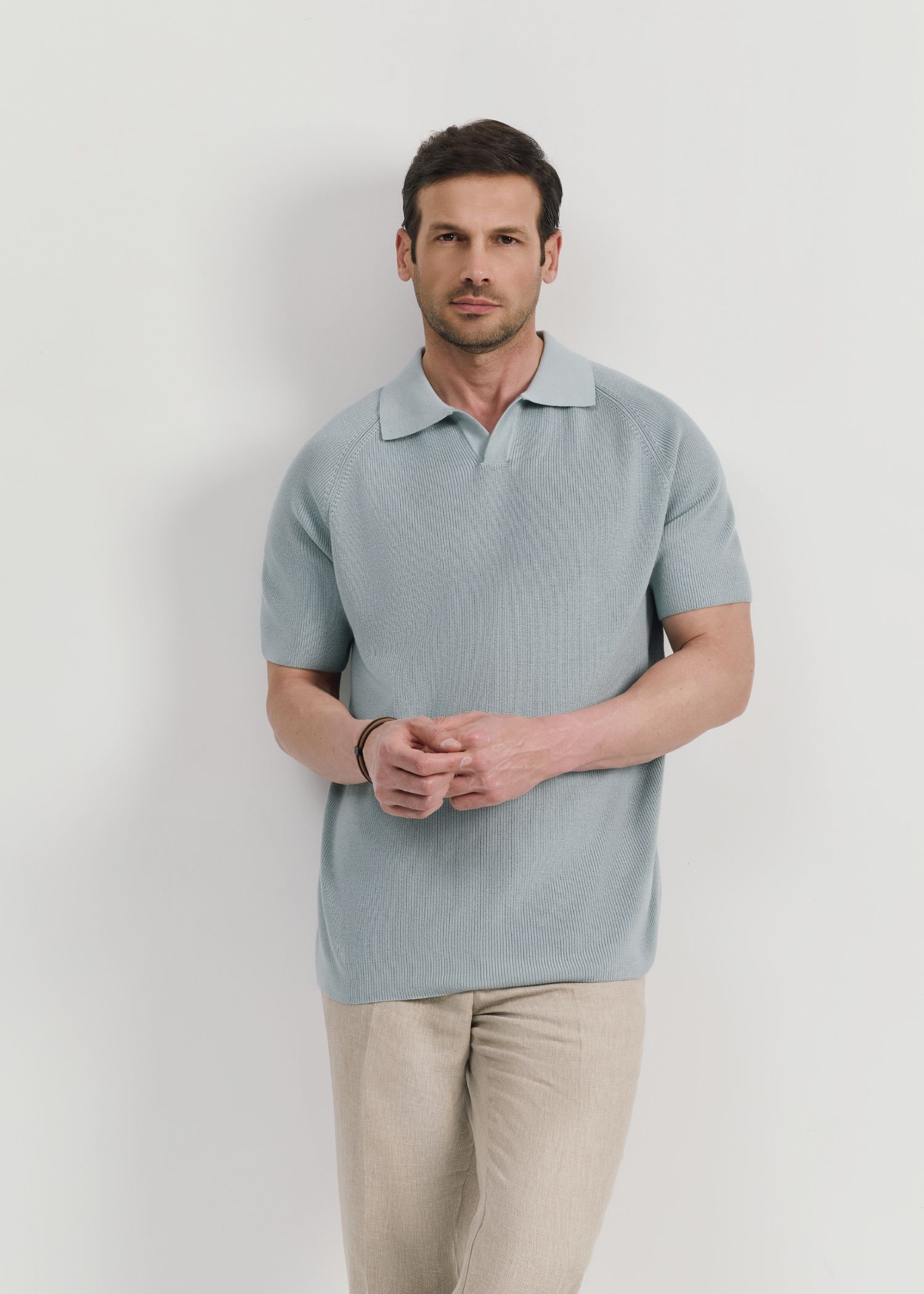 پولوشرت V-Neck