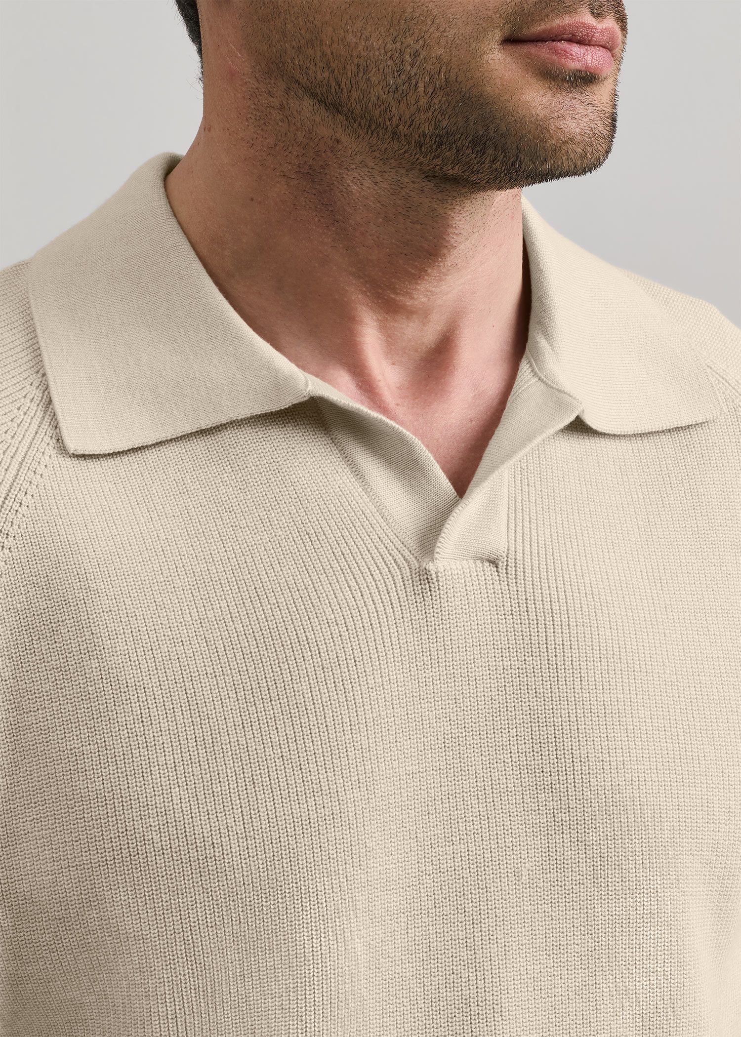 پولوشرت V-Neck