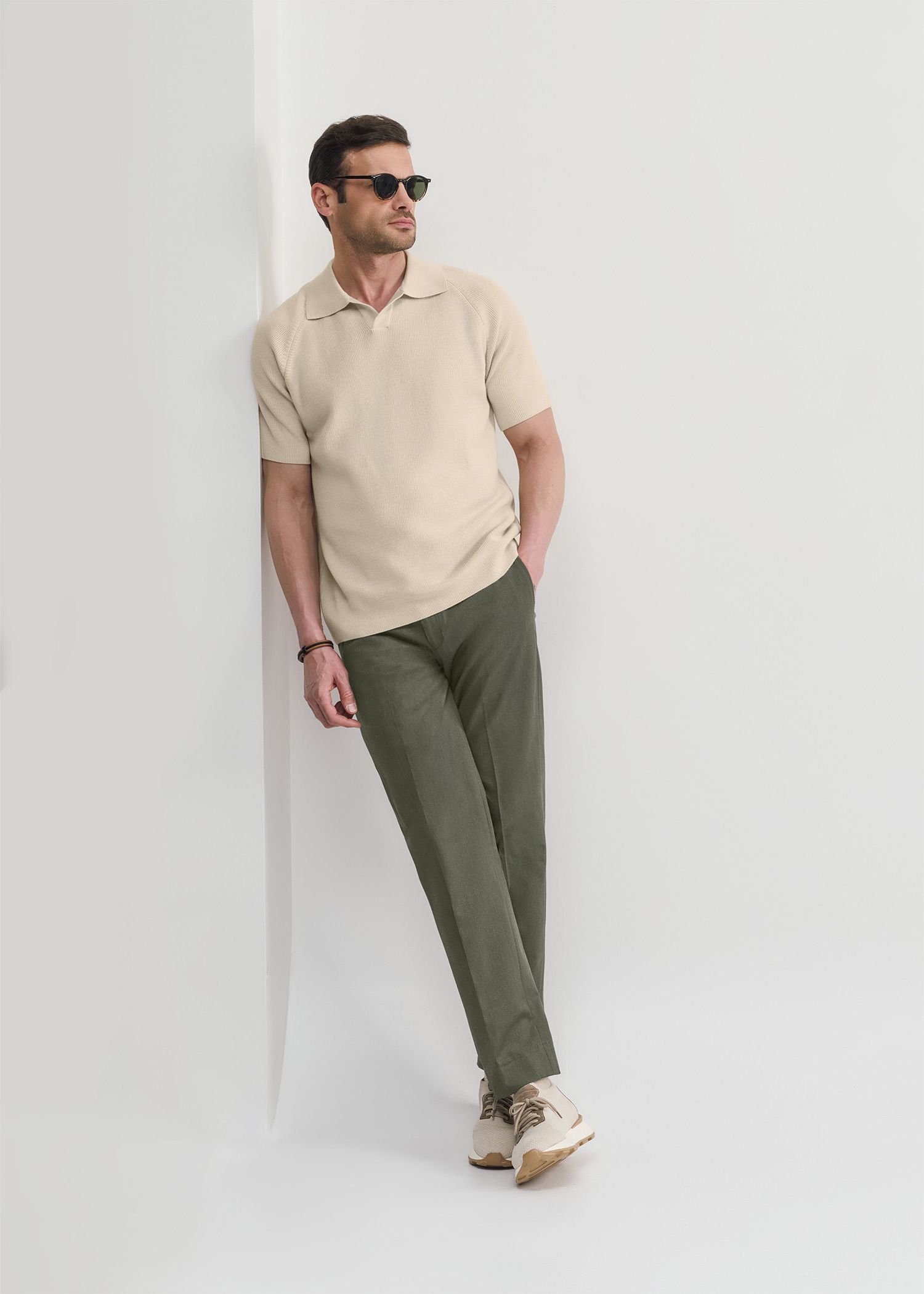 پولوشرت V-Neck