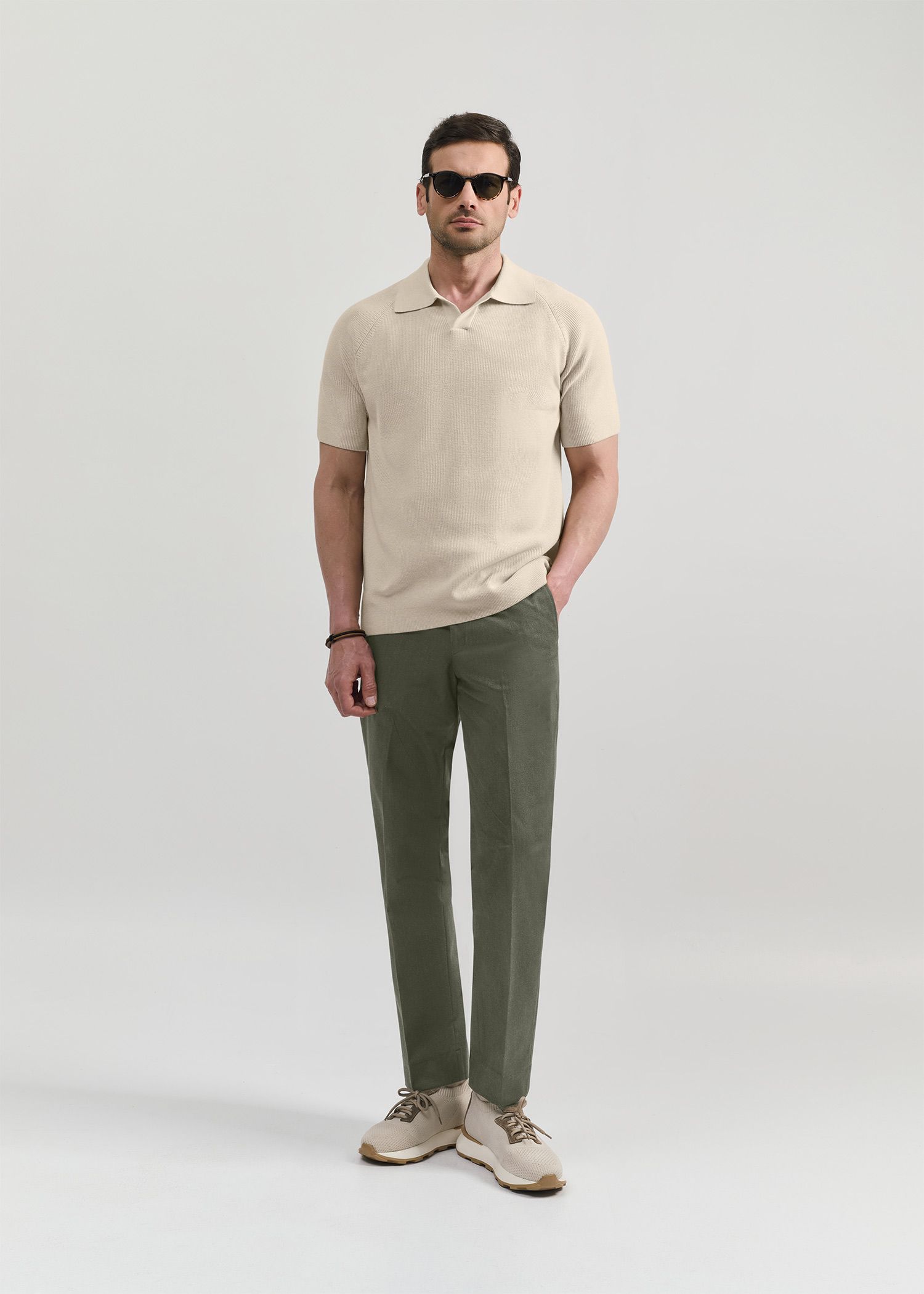 پولوشرت V-Neck