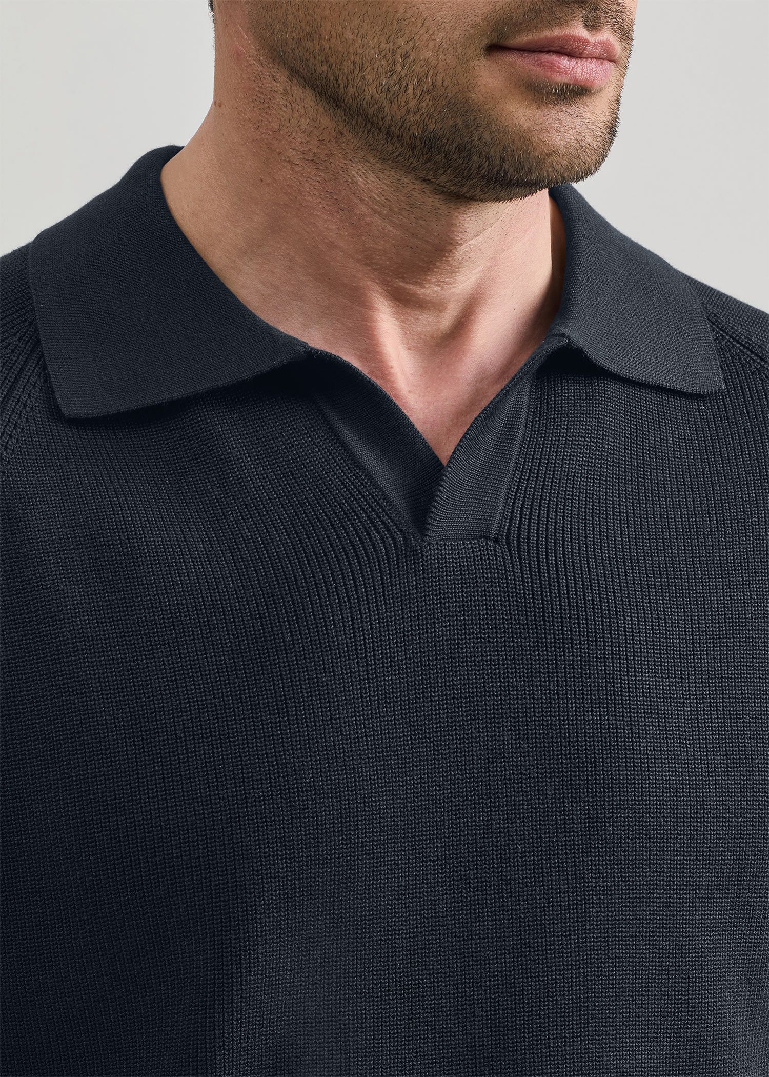 پولوشرت V-Neck