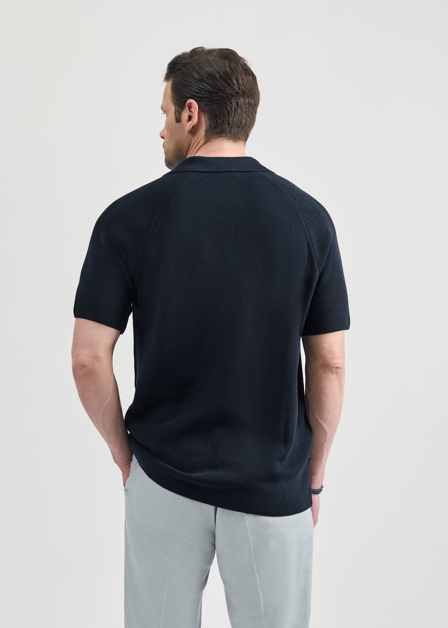 پولوشرت V-Neck