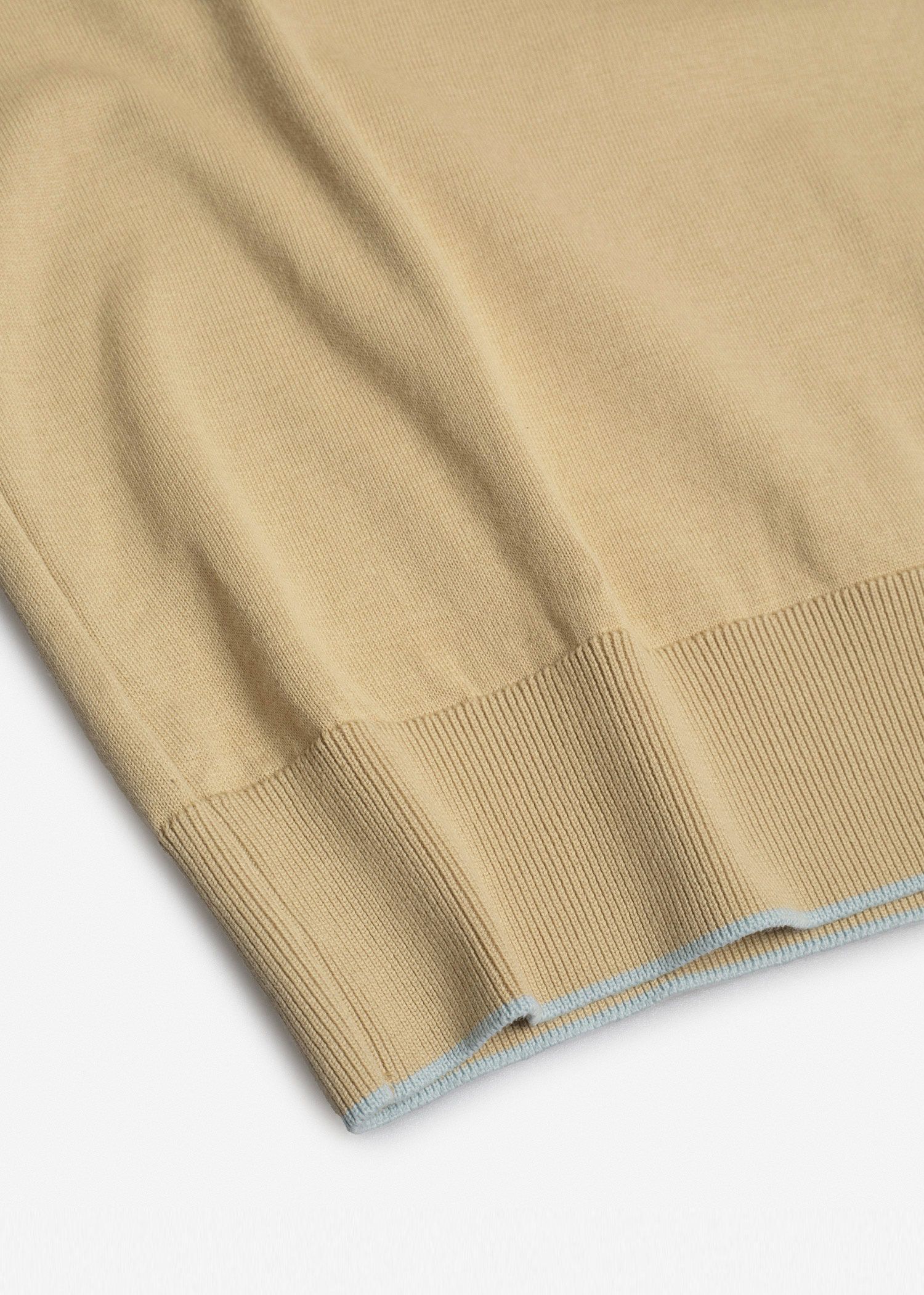 پولوشرت V_Neck