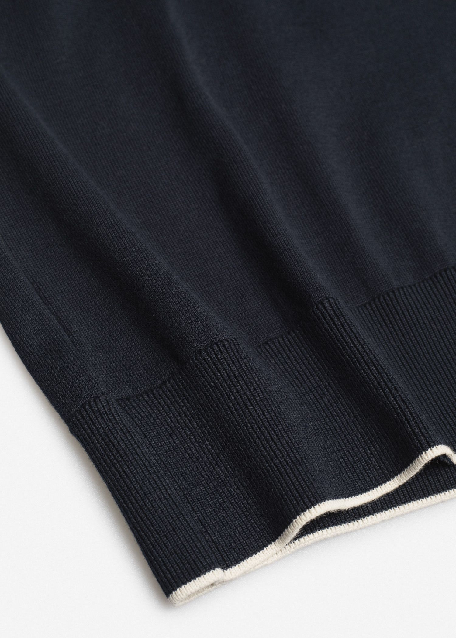 پولوشرت V_Neck