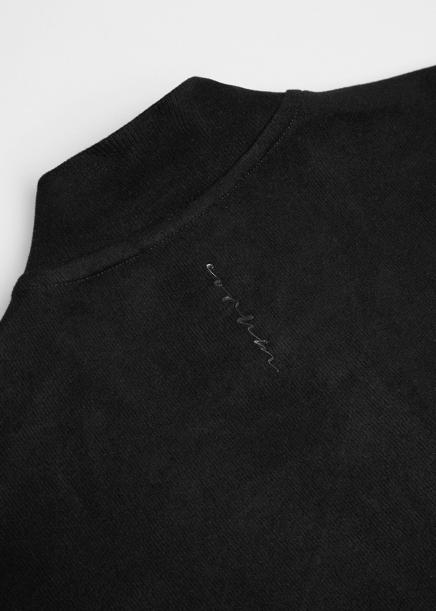 بلوز Mock Neck
