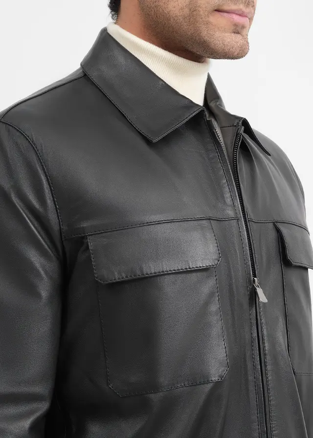 با کاپشن چرم مردانه چه بپوشیم؟ بهترین استایل‌ با کاپشن چرم